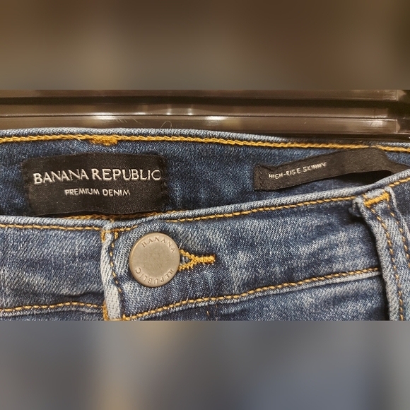 Banana Republic High Rise Skinny Jeans - Picture 3 of 4